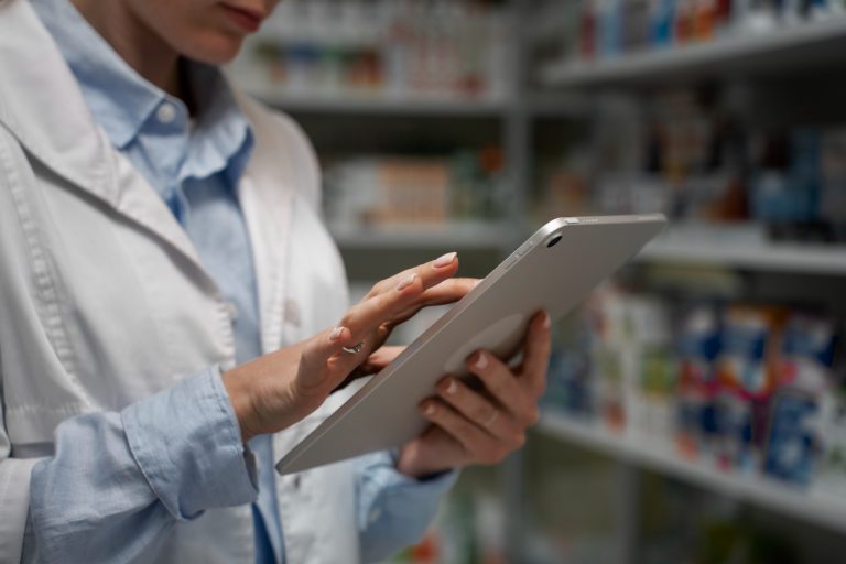 Cómo puede impulsar tu farmacia con el marketing